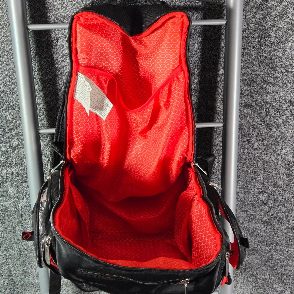 Fisher-Price Diaper Bag Backpack Black Red Insulated Bottle Wipes Pocket S91399 - Picture 7 of 9